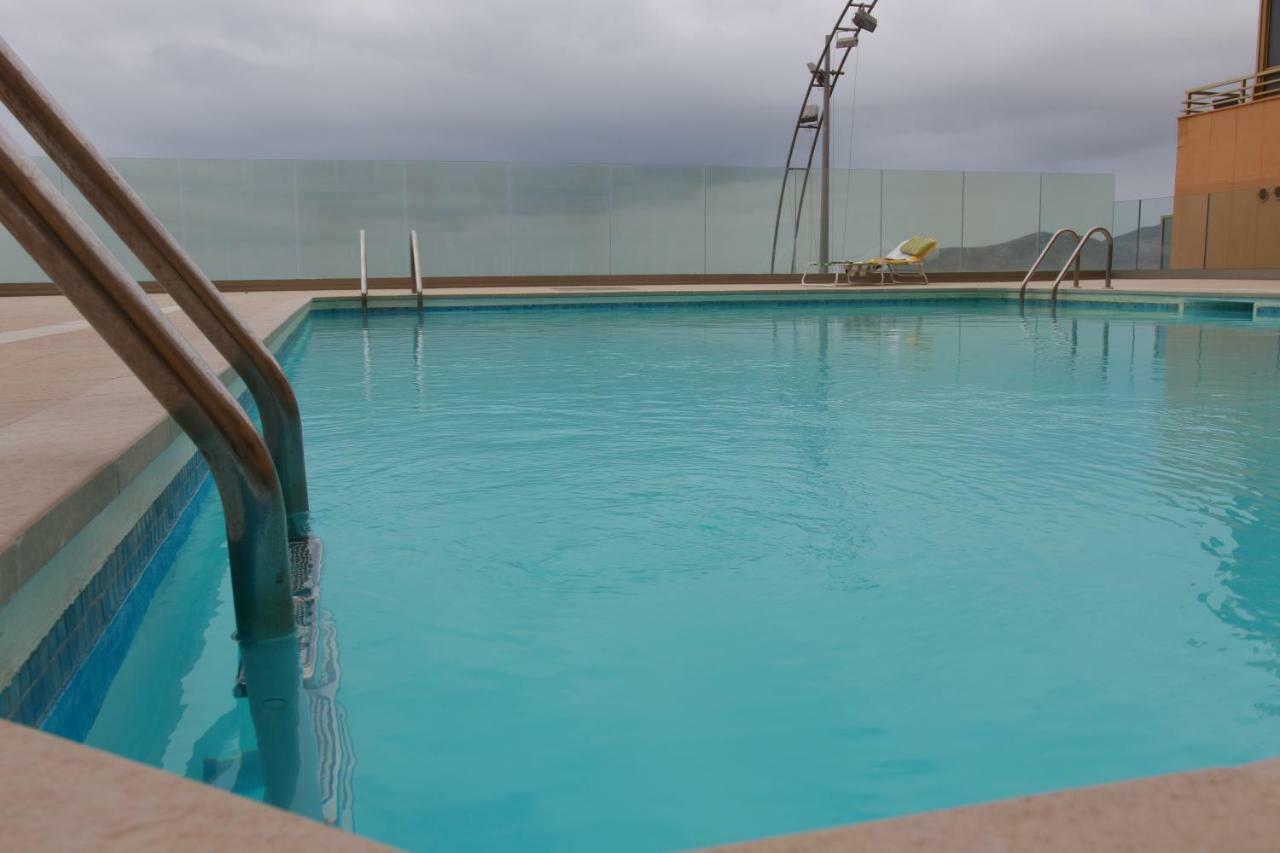 Piso Con Piscina Y Garaje En La Playa De Las Canteras Las Palmas de Gran Canaria Dış mekan fotoğraf